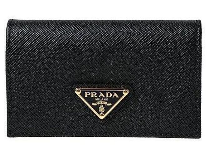 Prada Tarjetero negro con logo triangular Saffiano: QHH