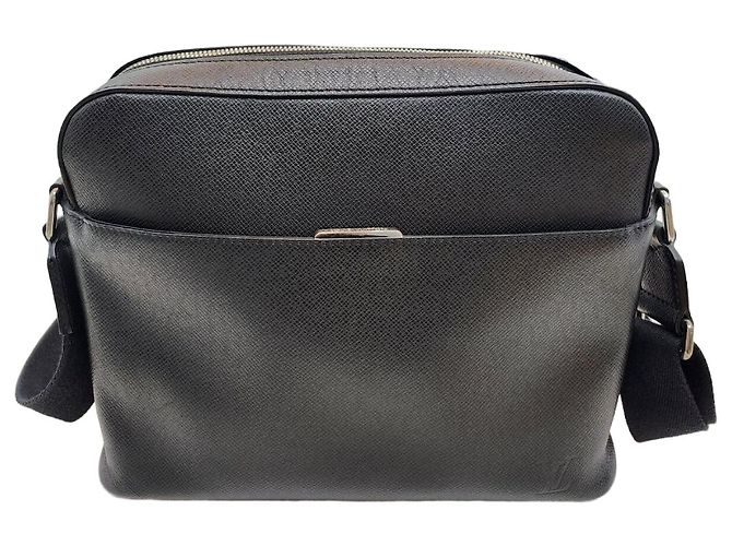 Louis Vuitton Borsa a tracolla Tyga Anton PM Messenger Nero