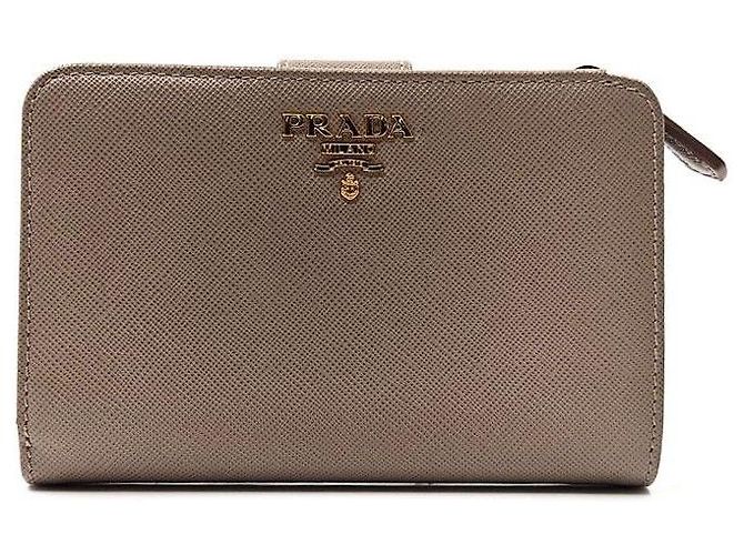 Prada Billetera Compacta Saffiano