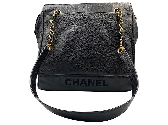 Chanel Bolsa de ombro com corrente e logo Caviar Preto