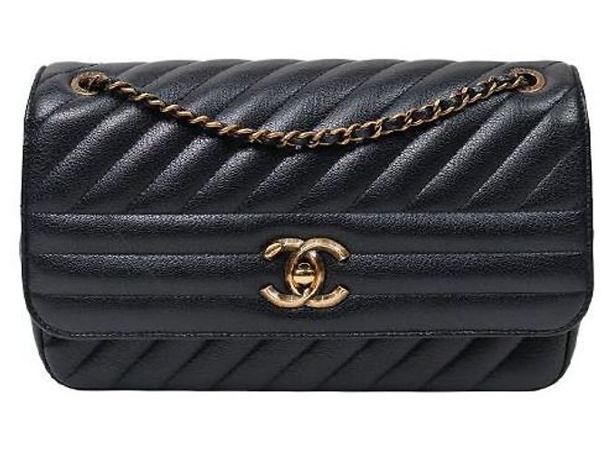 Chanel Bolsa de ombro com corrente diagonal preta Preto