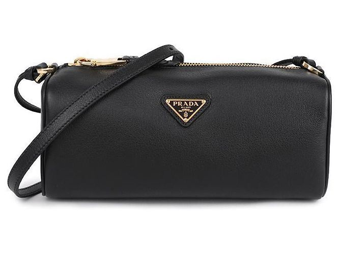 Prada Bolsa de ombro feminina em couro macio com logo triangular
