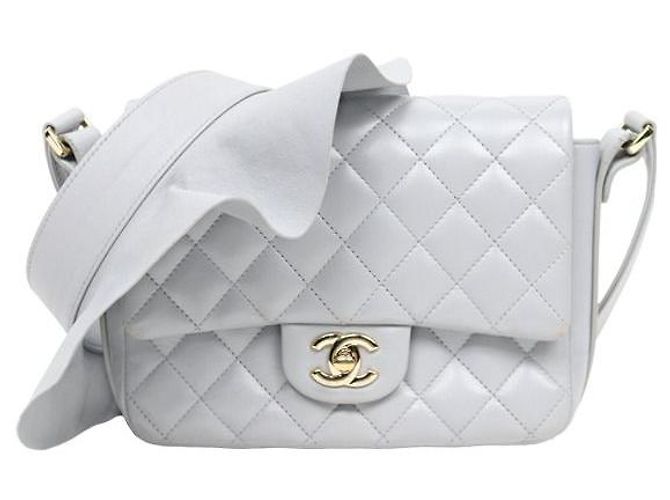 Chanel Bolsa de ombro plissada CC cinza Marrom