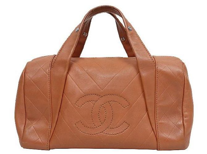 Chanel Grand sac tote CC marron