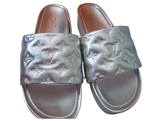 Zeppe Louis Vuitton in pelle color argento