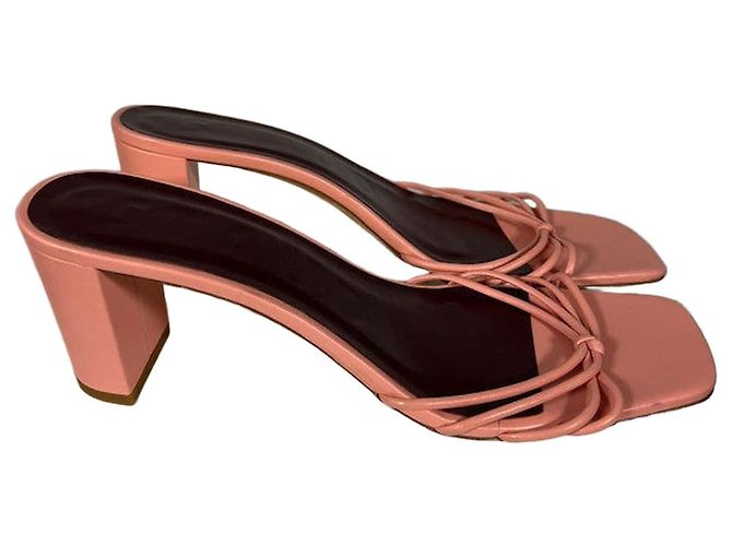Staud Sandali con tacco rosa