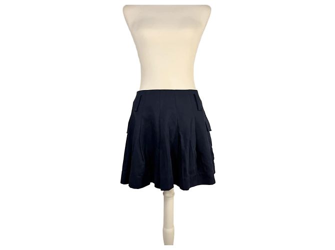 Reformation Marineblauer Falten-Minirock