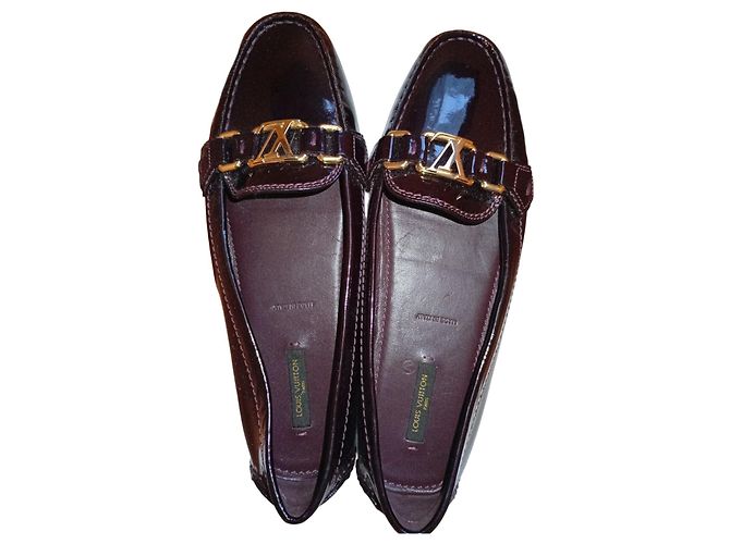 Louis Vuitton Leather Flats Dark Red
