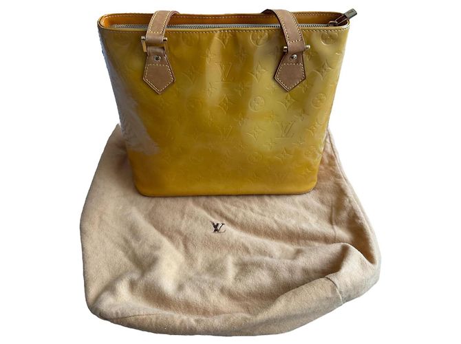 Louis Vuitton – Houston Monogram Vernis Jaune