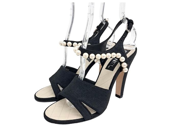 Sandali Chanel con perle Nero