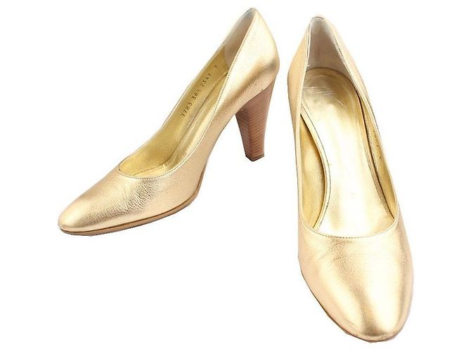 Giuseppe Zanotti Scarpins de metal dourado