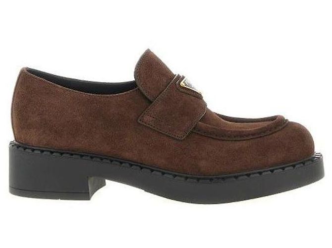 Prada Mocassins en daim chocolat Marron
