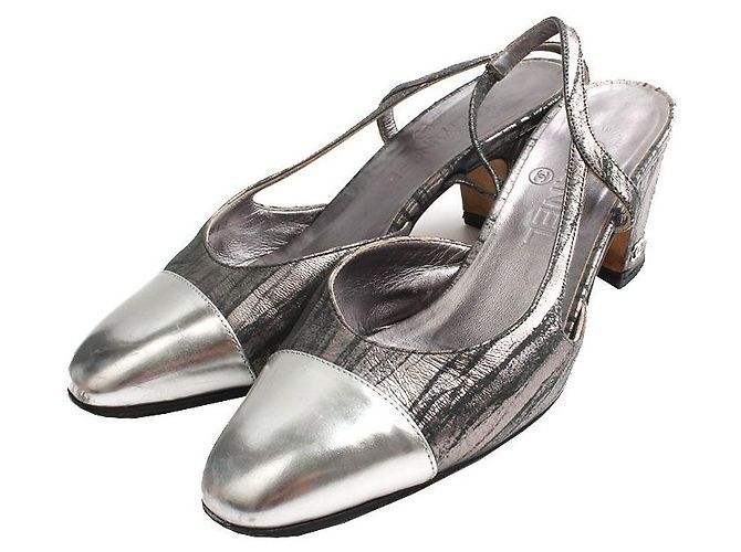 Chanel Silberne Marmor Slingback-Schuhe