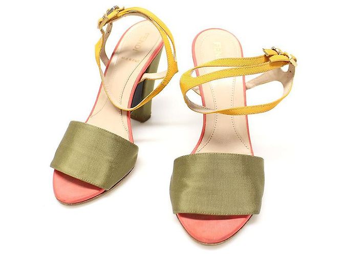 Fendi Sandali da donna con logo FF in satin multicolore