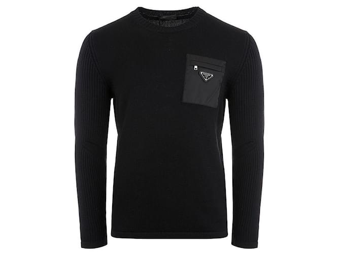 Prada Schwarzer Wollpullover mit Nylon-Patch 