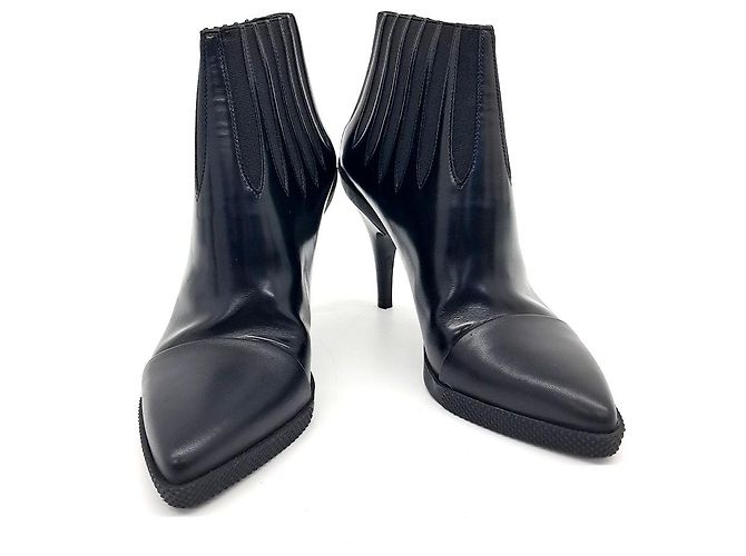 Louis Vuitton Ankle Boots Black