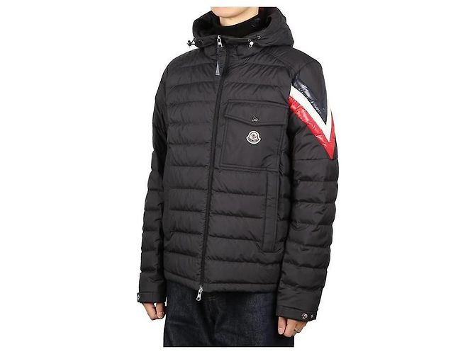 Moncler BERARD Short Down Jacket