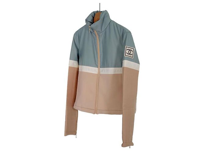Chanel Set da sci con zip in pastello con giacca e pantaloni con patch logo CC per donne Bianco