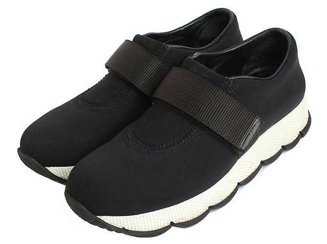 Prada Schwarze Velcro-Sneaker