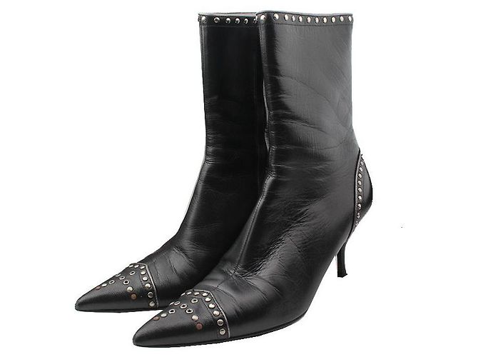 Prada Botas de cano médio pretas com studs Preto