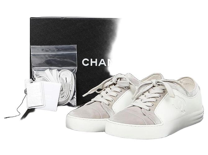 Chanel Low-Top-Sneaker Weiß