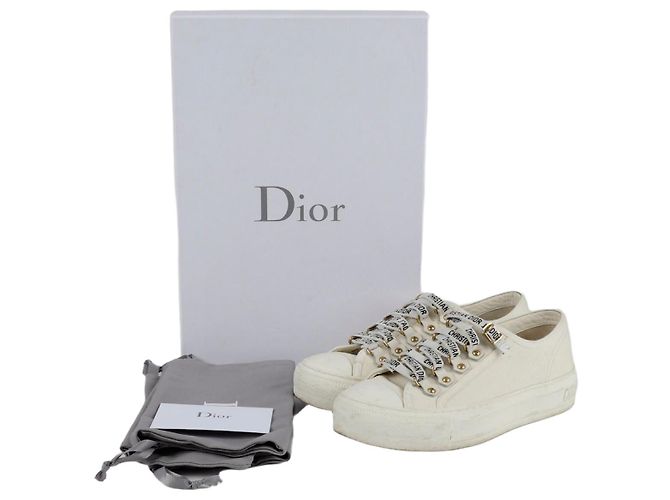 Dior Arbeit und Sneakers Weiß