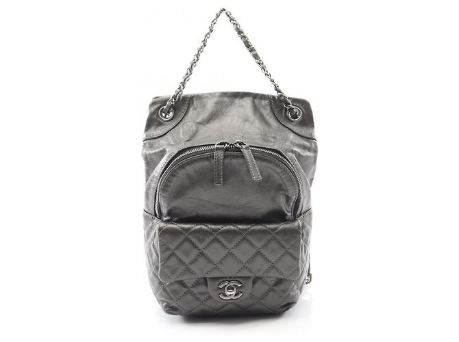 Timeless Mochila Matelassé Chanel em couro de bezerro cinza Marrom