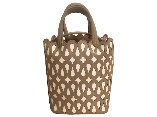 Alaïa Borsa Secchiello Alaia in Pelle Perforata Camel e Bianca Cammello