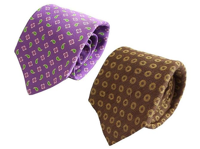 Kiton Woven Tie Set mit khakifarbenen Punkten und helllila Blumen-Paisley-Muster