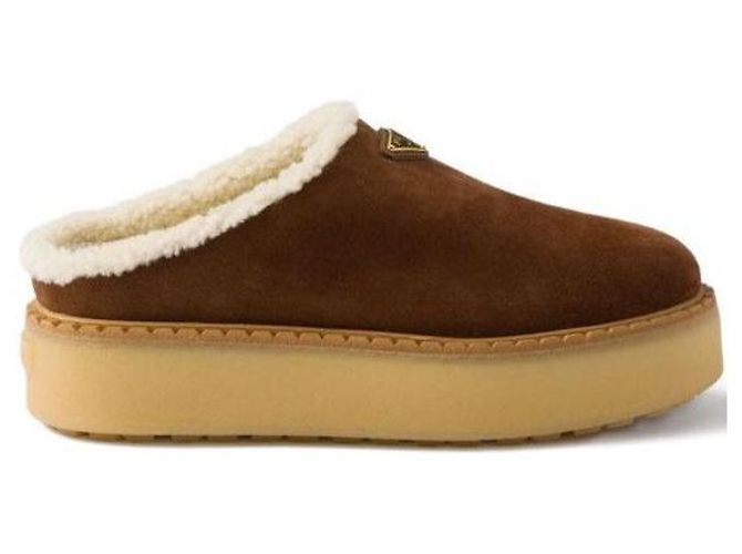 Prada Pantofole in scamosciato JFT Marrone