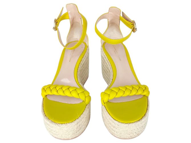 Sandali con zeppa Merida 90 gialli di Gianvito Rossi Giallo