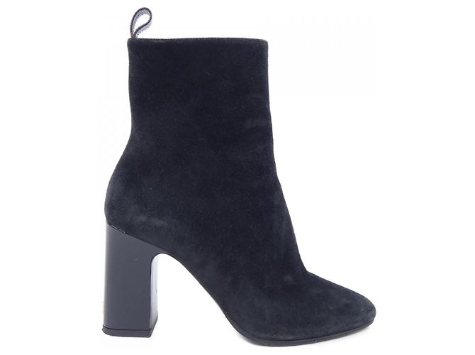 Louis Vuitton Donna Line Suede Boots Black