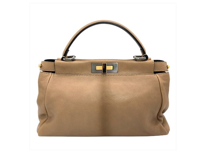 Fendi Peekaboo Medium Handtasche Kamel