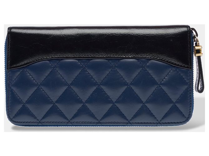 Gabrielle CHANEL Navy Blue Leather Accessory - 103258