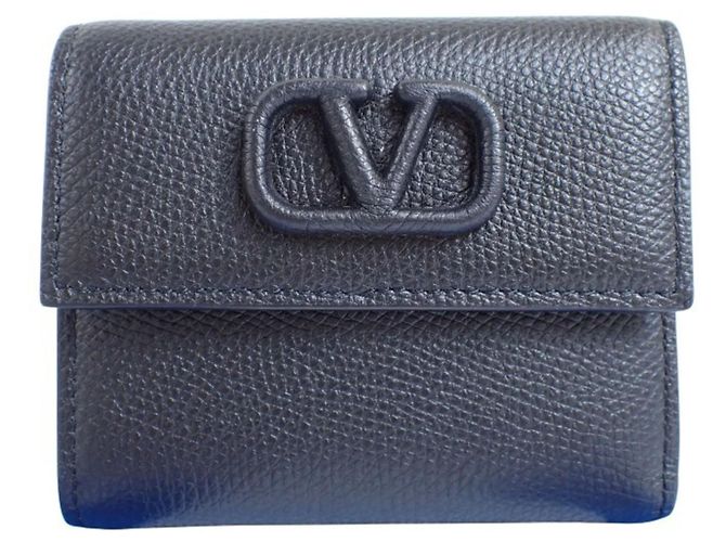 VALENTINO GARAVANI V Black Leather Tri-fold Wallet 