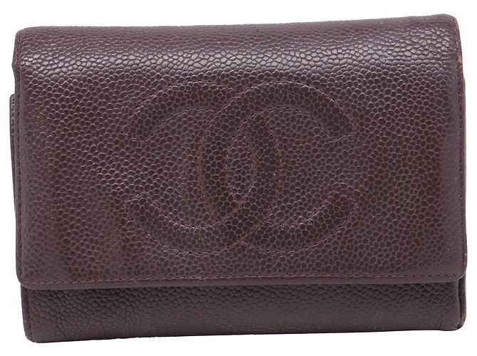Timeless Portafoglio Tri-Fold Senza Tempo Chanel in Pelle Caviar Bordeaux Rosso Bordò