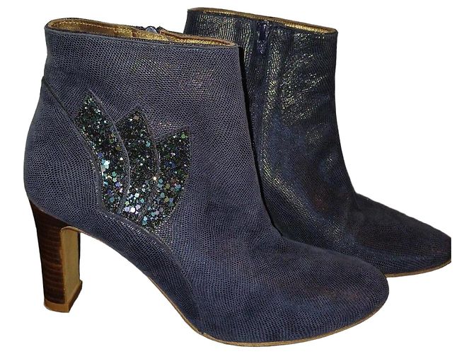 Patricia Blanchet Blue suede ankle boots with glitter details
