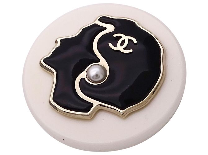 Chanel Mademoiselle Brosche Schwarz Weiß