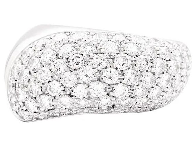 Chaumet Ring, "Hommage an Venedig", Weißgold, Diamanten.