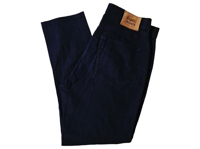 Dunkelblaue Lacoste-Hosen
