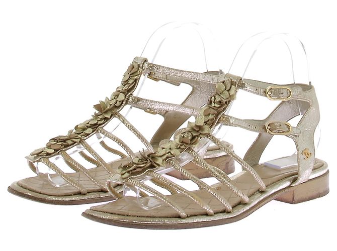 Chanel Goldene Leder-Gladiatorsandalen