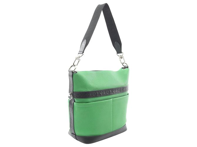 Louis Vuitton Croiseur GM en cuir vert