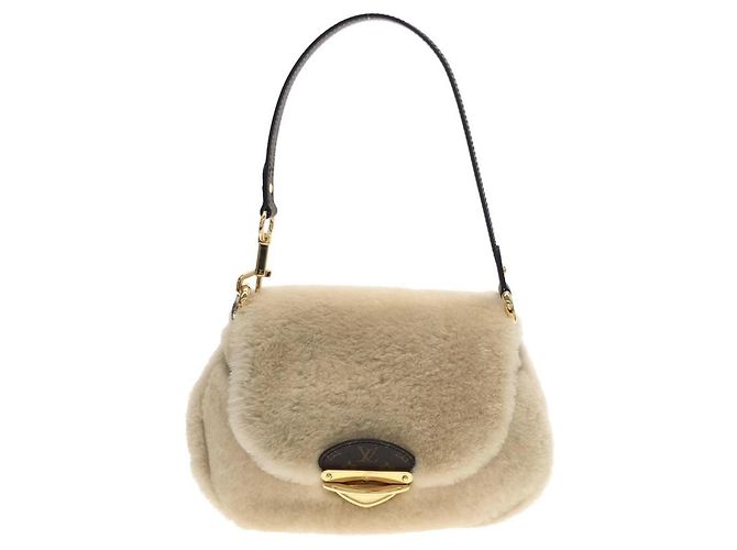 Bolsa de Ombro Cozy Glam da Louis Vuitton Bege Cru
