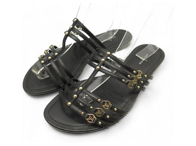 Louis Vuitton Black Leather Flats Size 39
