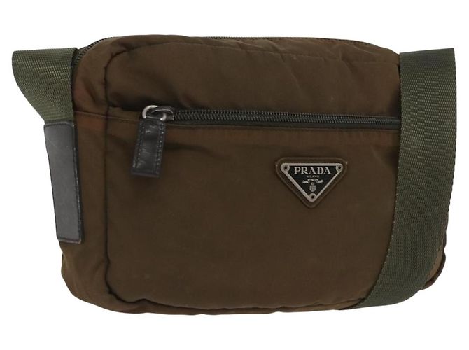Bolsa de Ombro Prada Nylon Marrom Auth hk3352