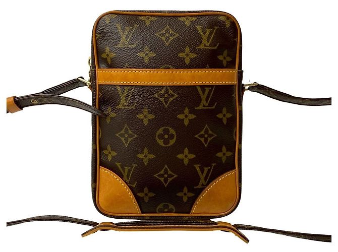 Bolsa de ombro mini Pochette Monogram Danube em couro Louis Vuitton Marrom
