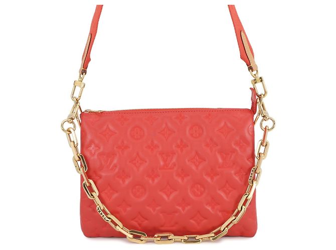 Bolsa de Ombro Coussin PM Louis Vuitton Vermelho Monograma
