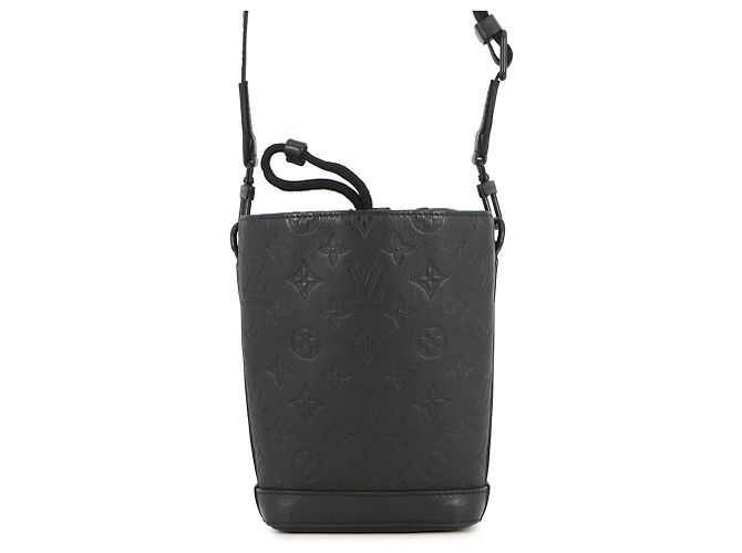 Noe Borsa a Spalla Noé Monogram Shadow di Louis Vuitton Nero Monogramma