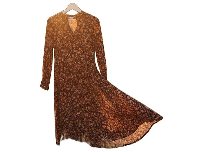 Des Petits Hauts Langes Blumenkleid