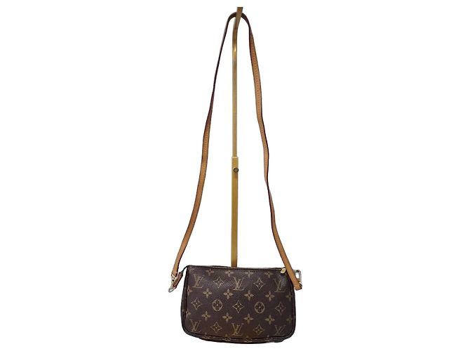 POCHETTE ACCESSOIRES MONOGRAM LOUIS VUITTON en toile Marron